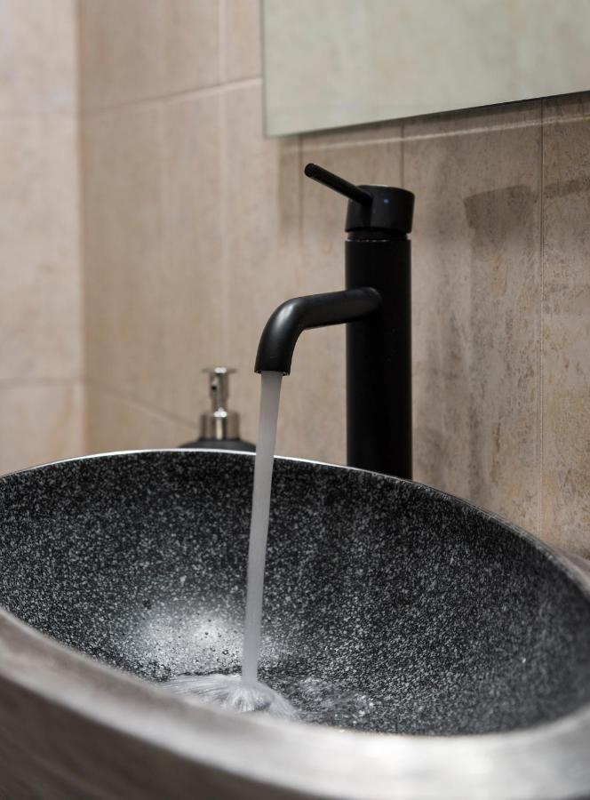 Old Harbor Apartment Luxury Living Chania ハニア エクステリア 写真